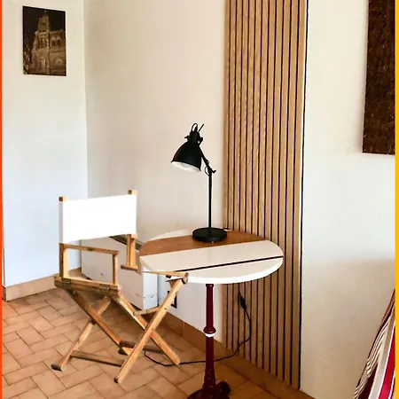 Centre Et F1 Calme Vue Parc Parking Gratuit *